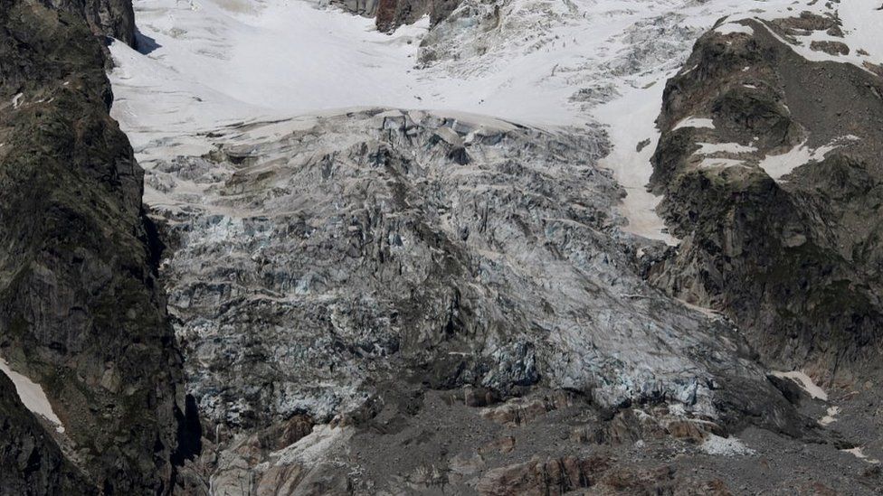 Mont Blanc Glaciers’ Collapse Looms as Global Warming Threatens Communities.